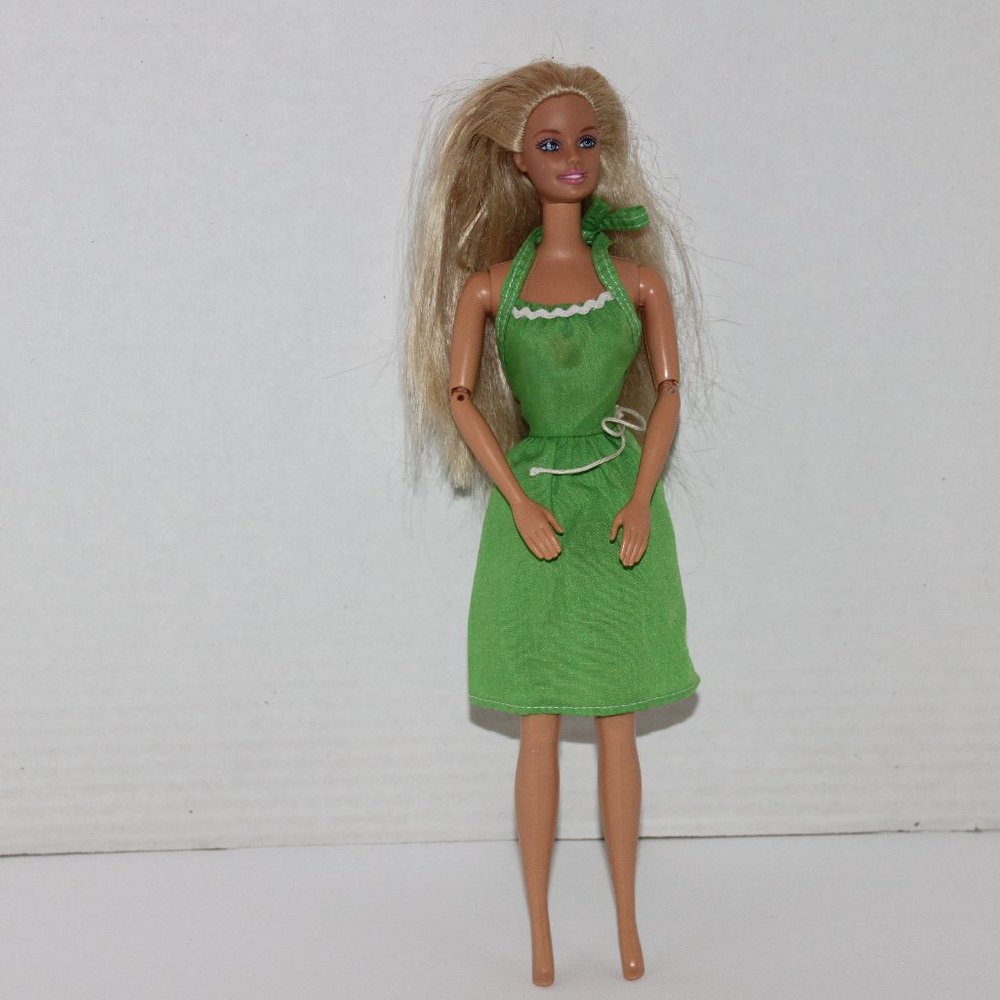 Vtg. Barbie Back Lever Black Label Dress